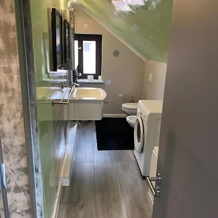 Apartment Luerssenwerft Fuer Firmen 4 Einzelzimmer Suchen *